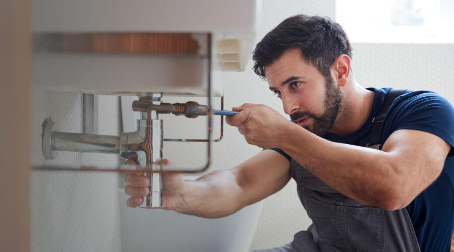 Professional emergency plumbing in Easton, KS